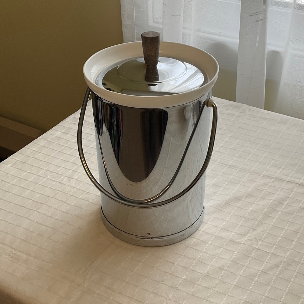 Silver Ice Bucket with Lid and Handle